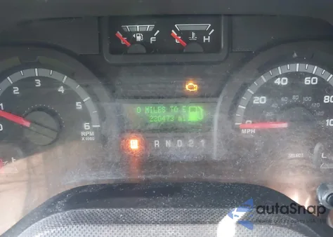 2011 Ford Econoline E350 Super Duty Wagon z USA, uszkodzony, nr VIN 1FBSS3BL7BDA75015